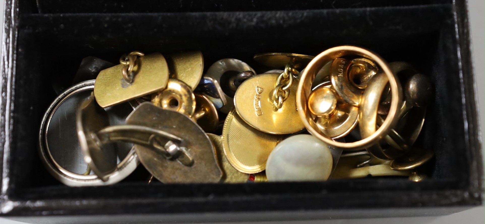Two 9ct gold gold wedding bands, a pair of 9ct gold cufflinks, five assorted 9ct gold studs, 21.8 grams and other minor cufflinks, studs etc. including a pair of silver and enamel.